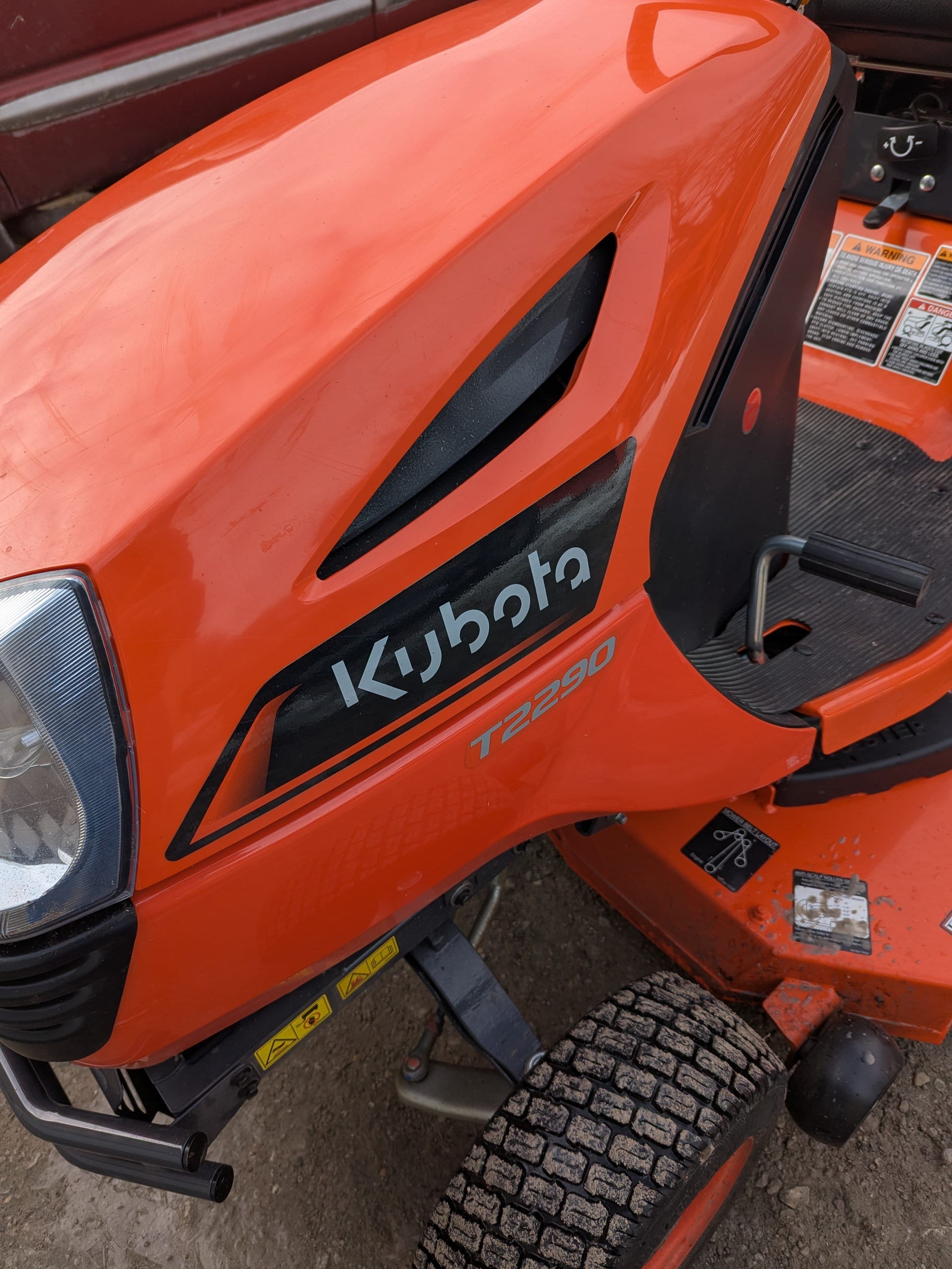 Pre-Owned Kubota T2290KWNC-42